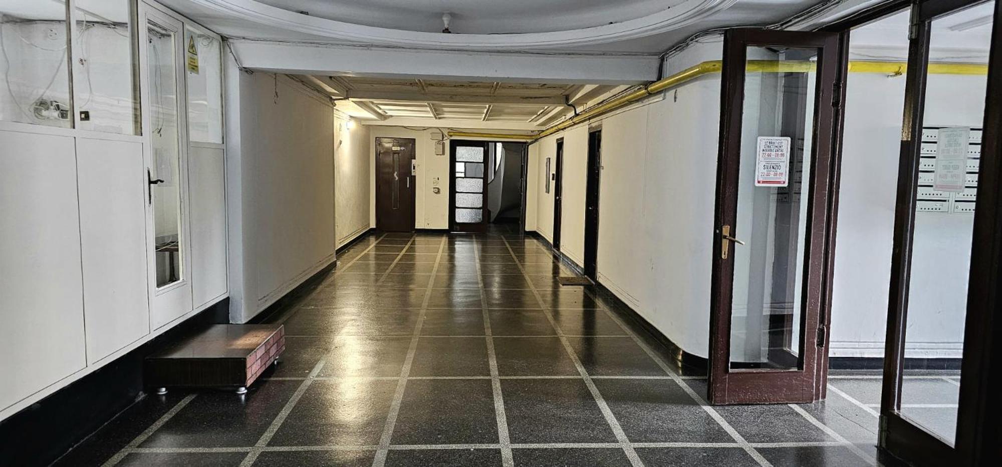 Tantra Studio 1 Conta Universitate Бухарест Экстерьер фото